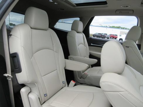 Certified 2019 Buick Enclave Premium FWD image 25
