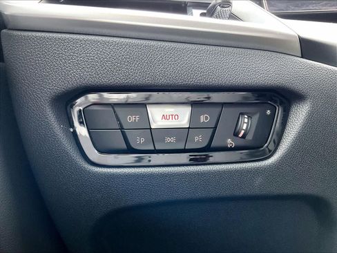 Certified 2026 BMW 430i Coupe w/ Parking Assistance Package image 34