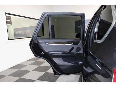 Used 2017 BMW X5 sDrive35i image 13