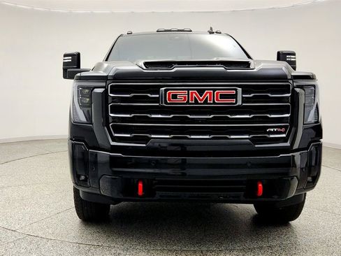 Used 2025 GMC Sierra 2500 AT4 w/ AT4 Premium Plus Package AWD/4WD image 2