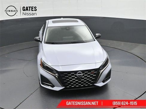 New 2025 Nissan Altima 2.5 SR image 51