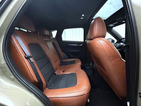 Used 2024 MAZDA CX-5 Carbon Edition image 18