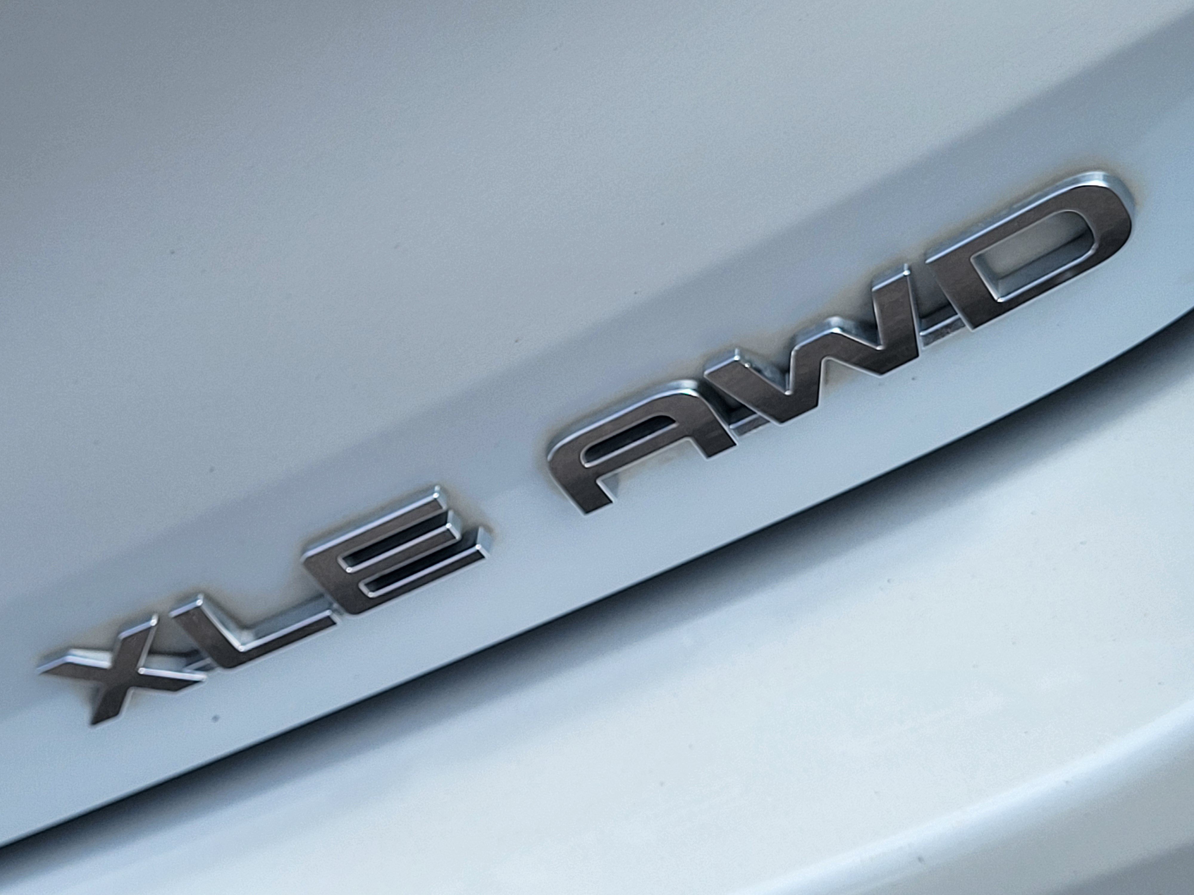 Certified 2026 Toyota Highlander XLE AWD/4WD image 9