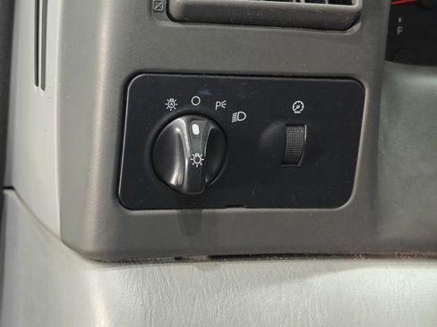 Used 2004 Ford F250 XLT AWD/4WD image 8