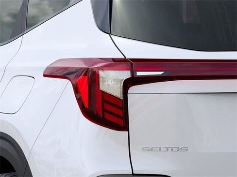 New 2026 Kia Seltos S image 11