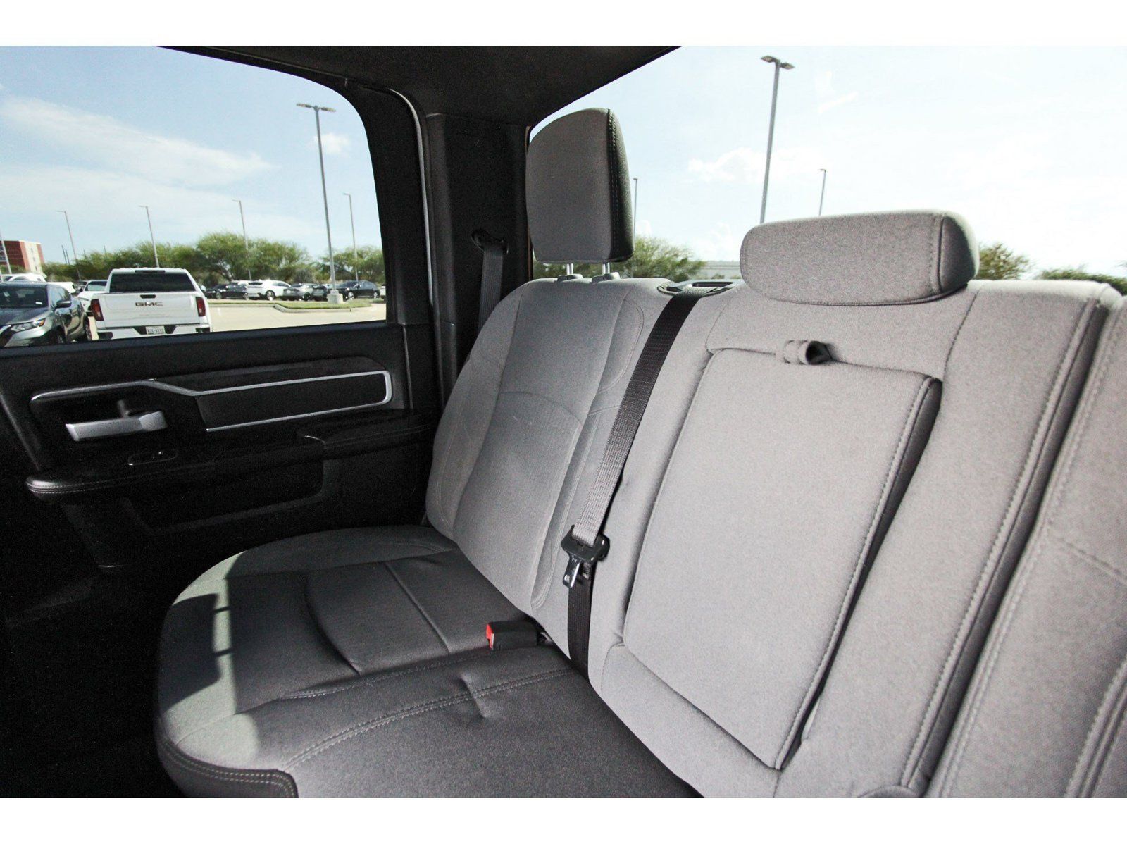 Used 2024 RAM 2500 Big Horn AWD/4WD image 12