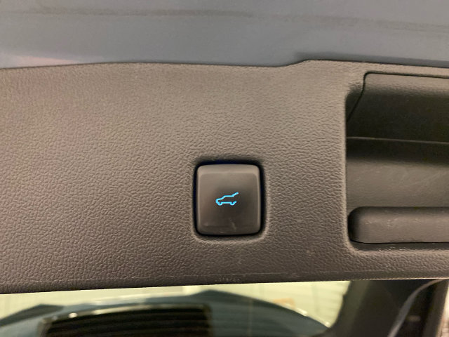 Used 2024 Ford Escape ST-Line w/ Tech Pack #1 AWD/4WD image 11