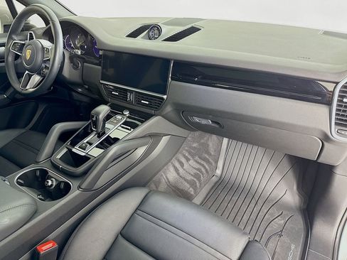Certified 2023 Porsche Cayenne image 31
