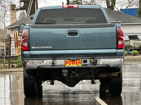 Used 2006 Chevrolet Silverado 2500 LT w/ Skid Plate Package image 5