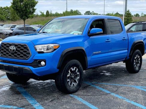 Used 2021 Toyota Tacoma TRD Off-Road AWD/4WD image 5