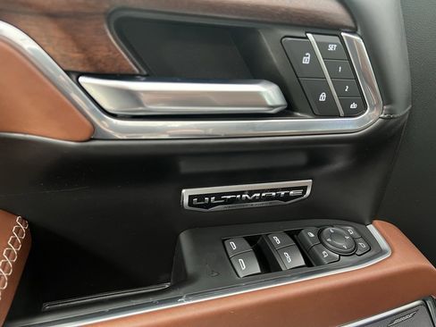 Used 2023 GMC Sierra 1500 Denali Ultimate image 28