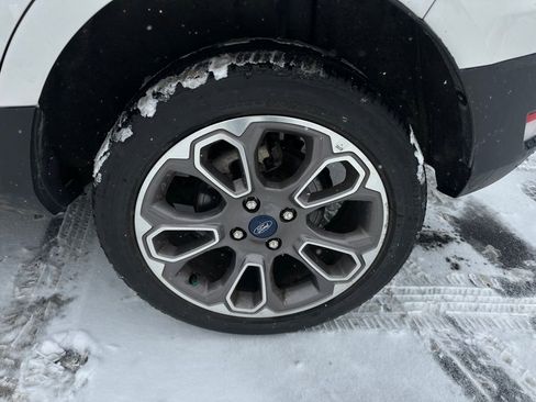 Used 2022 Ford EcoSport Titanium image 35