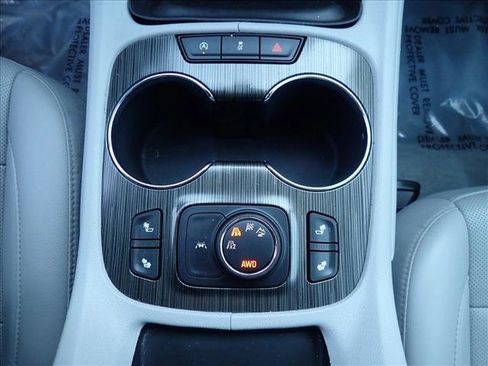 Used 2023 GMC Acadia SLT image 22