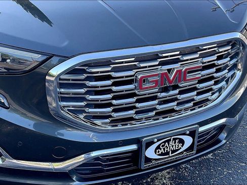 Used 2018 GMC Terrain Denali w/ GMC Pro Grade Package AWD/4WD image 30