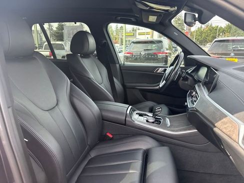 Used 2019 BMW X5 xDrive40i w/ Convenience Package AWD/4WD image 9