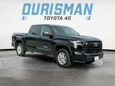 Used 2022 Toyota Tundra SR5 AWD/4WD image 1