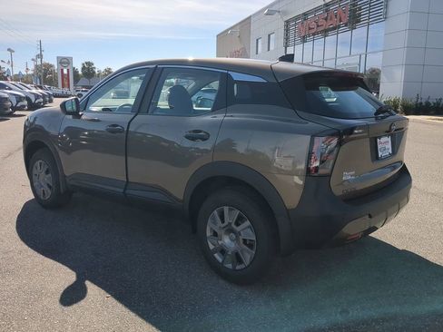 New 2026 Nissan Kicks S image 6