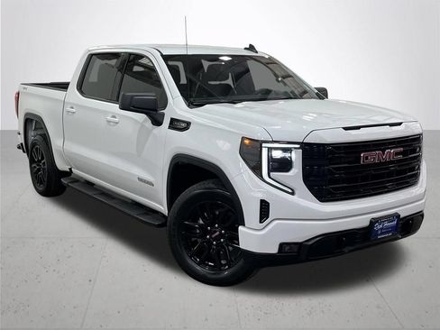 Used 2025 GMC Sierra 1500 Elevation AWD/4WD image 8