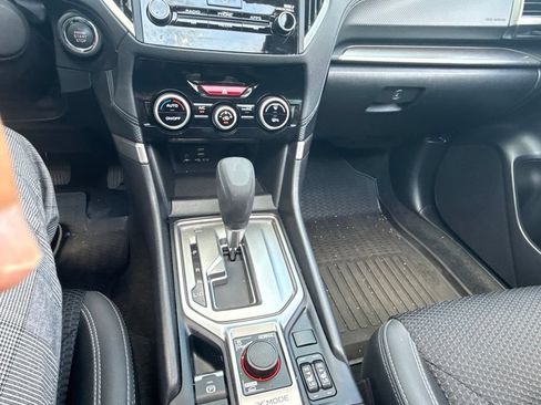 Used 2023 Subaru Forester Premium AWD/4WD image 16