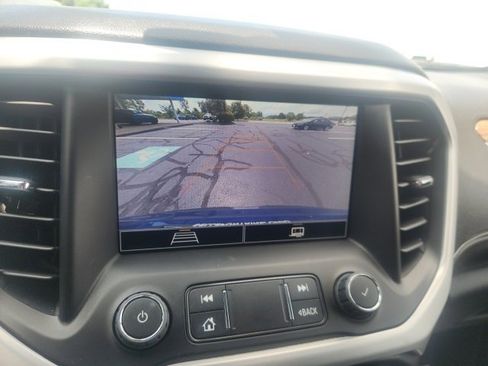 Used 2023 GMC Acadia SLE w/ Driver Convenience Package image 26