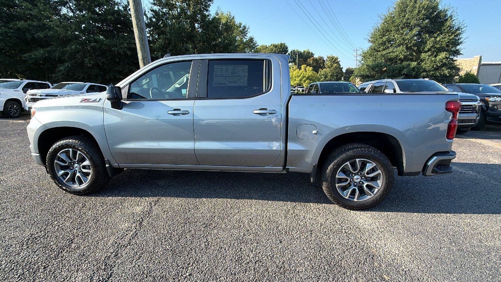 New 2026 Chevrolet Silverado 1500 RST AWD/4WD image 11