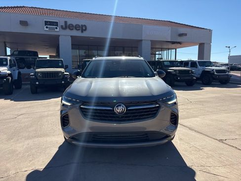 Used 2022 Buick Envision Essence w/ Technology Package I FWD image 2
