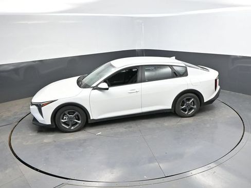 Used 2025 Kia K4 FWD image 36
