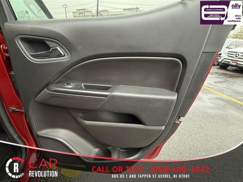 Used 2022 Chevrolet Colorado LT w/ Safety Package image 27