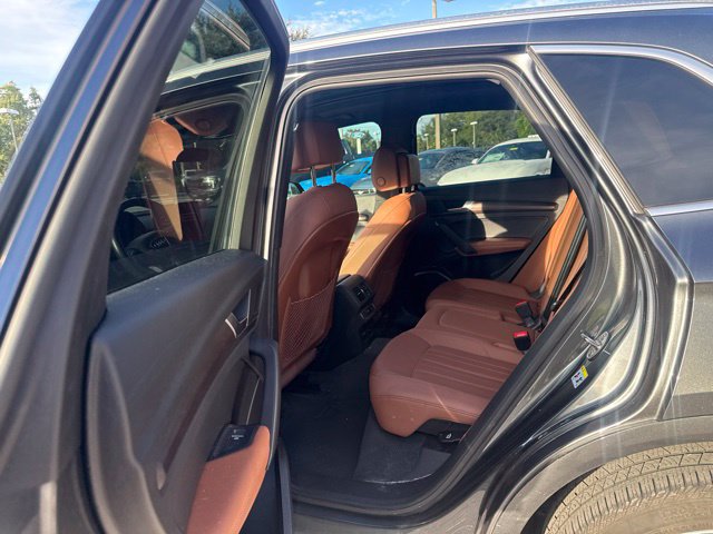 Used 2022 Audi Q5 2.0T Premium Plus w/ Premium Plus Package AWD/4WD image 15