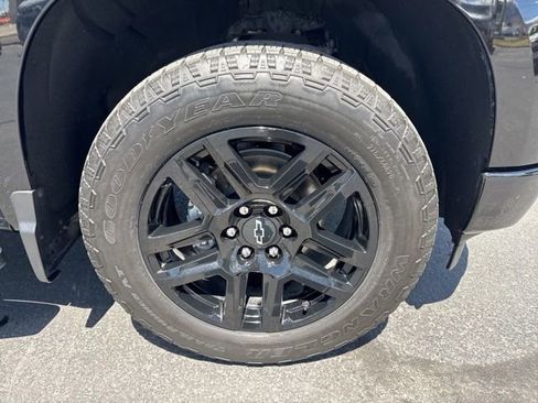 Certified 2024 Chevrolet Silverado 1500 RST w/ Z71 Off-Road Package AWD/4WD image 9
