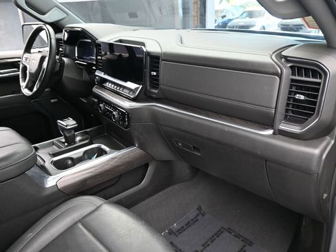 Used 2024 Chevrolet Silverado 1500 LTZ w/ LTZ Convenience Package II image 54