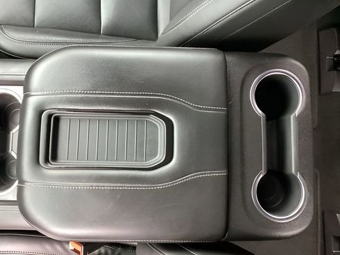 Used 2021 Chevrolet Suburban LT w/ Luxury Package image 43