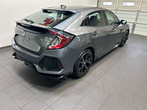 Used 2017 Honda Civic Sport image 3