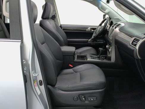 Used 2017 Lexus GX 460 Premium 4D SUV 4WD image 46