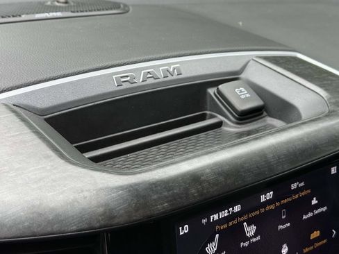 Used 2020 RAM 1500 Big Horn AWD/4WD image 30