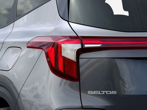 New 2026 Kia Seltos LX AWD/4WD image 11