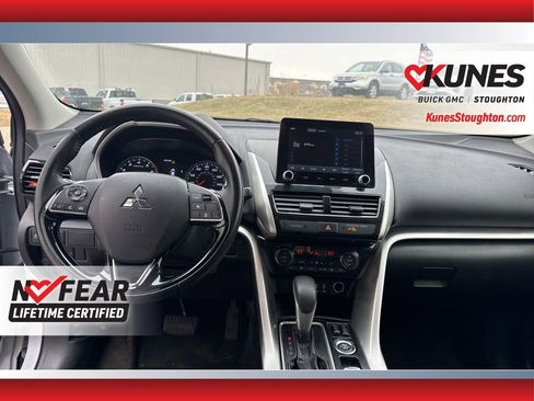 Used 2024 Mitsubishi Eclipse Cross AWD image 38