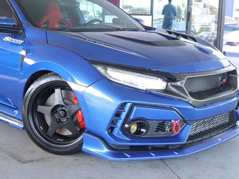 Used 2019 Honda Civic Type R image 2