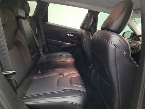 Used 2022 Jeep Cherokee Latitude Lux AWD/4WD image 19