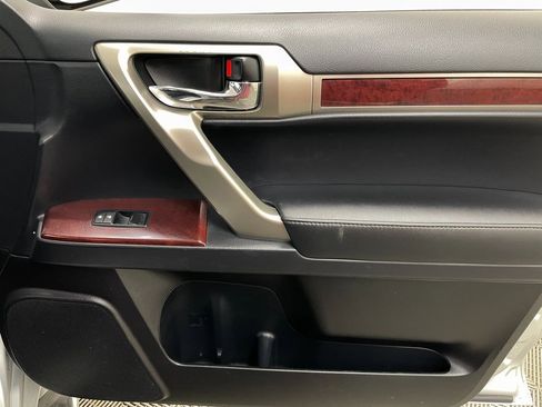 Used 2016 Lexus GX 460 Luxury image 46