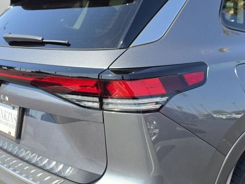 Used 2025 Volkswagen Tiguan S FWD image 42