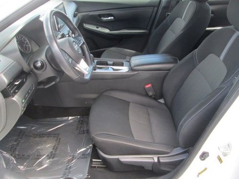 Used 2021 Nissan Sentra SV image 9