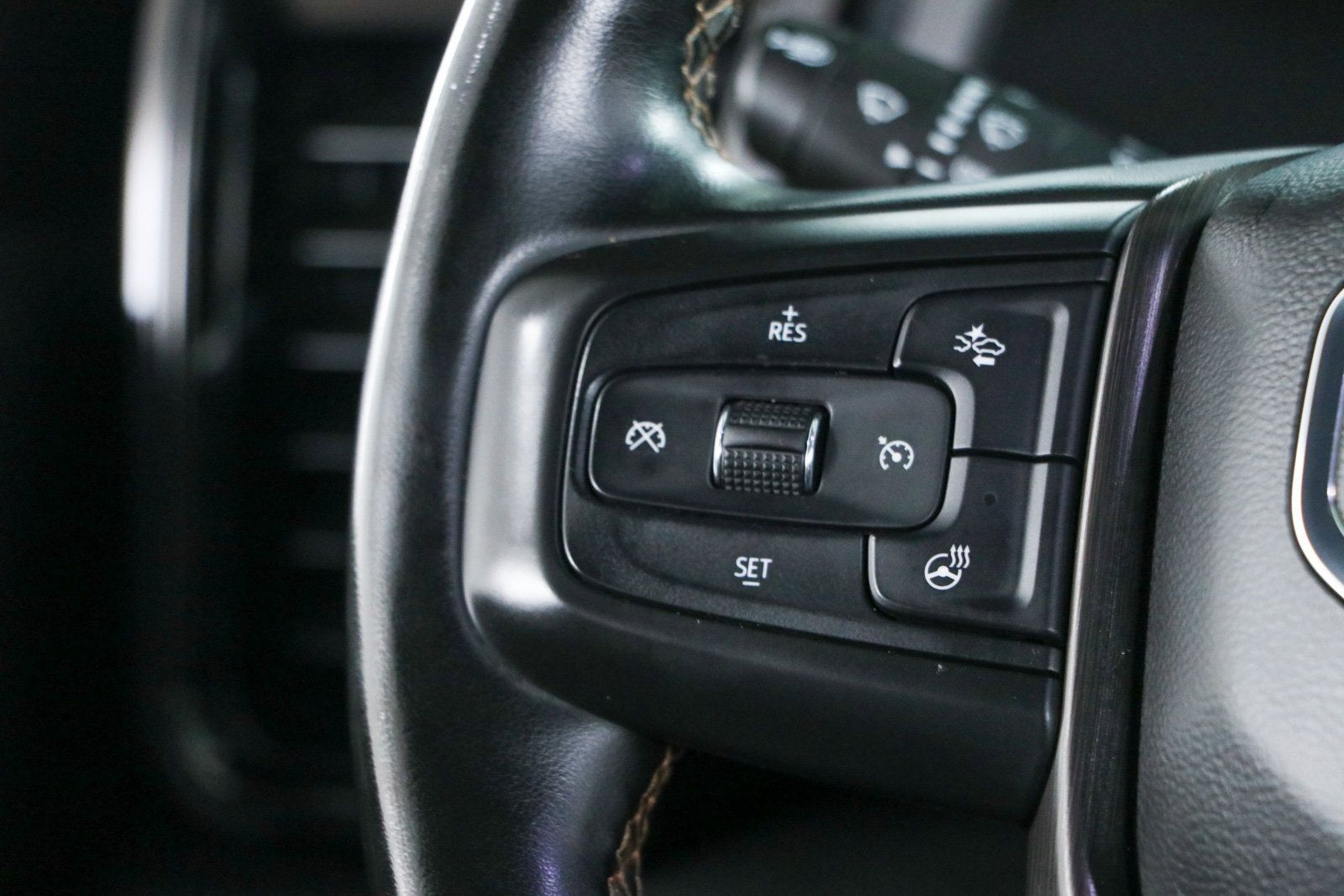 Used 2024 GMC Sierra 2500 AT4 AWD/4WD image 14