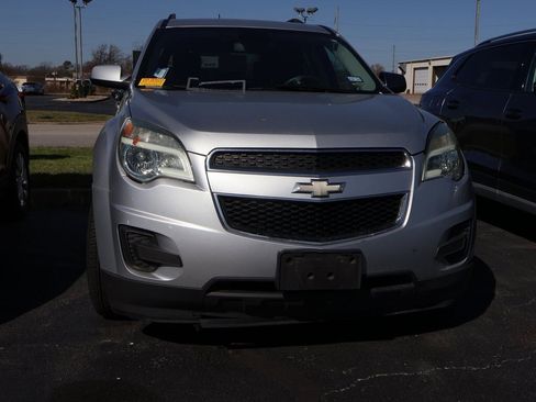 Used 2014 Chevrolet Equinox LT w/ Driver Convenience Package image 3