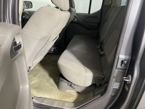 Used 2017 Nissan Frontier SV w/ SV Value Truck Package image 16