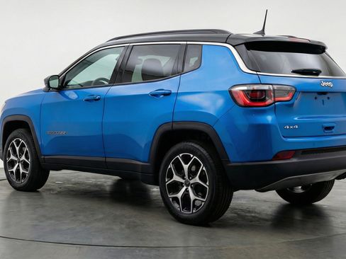 Used 2025 Jeep Compass Limited AWD/4WD image 6