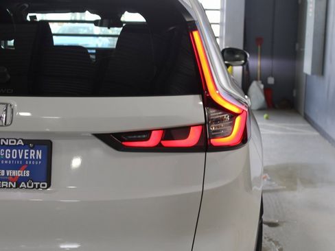 Used 2023 Honda CR-V EX image 41