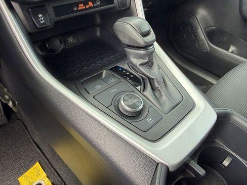 Certified 2025 Toyota RAV4 LE AWD/4WD image 17