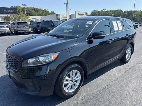 Used 2019 Kia Sorento FWD image 3