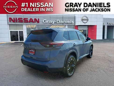 New 2026 Nissan Rogue SV image 7